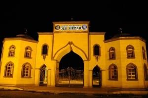 mezarlıklara ücretsiz otobüs kaldırılacak