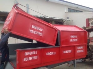 SUNGURLU BELEDİYESİ KENDİ İMKANLARI ÇÖP RÖMORKU İMAL ETTİ