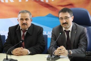 ÇORUM Z?RAAT ODASI?NDAN  AK PART?'YE Z?YARET AK PART? ÇORUM ?L BA?KANI RUM? BEK?RO?LU; ?AMACIMIZ TOPLUMUN TÜM KES?MLER?YLE B?RL?KTE ÇORUM?A H?ZMET ETMEK?