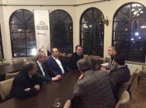 BA?KAN ?AH?NER BURSA'DA ??ADAMLARI ?LE B?RARAYA GELD? SUNGURLU BELED?YE BA?KANI ABDULKAD?R ?AH?NER; "YATIRIM ?Ç?N ?LÇEM?ZE GELECEK ??ADAMLARINA HER TÜRLÜ DESTE?? VERMEYE HAZIRIZ"