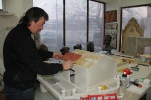 (ÖZEL HABER) KKTC'YE M?N?ATÜRK'ÜN KARDE?? GEL?YOR KKTC'DE OSMANLI, B?ZANS VE ROMA DÖNEM?NE A?T TAR?H? ESERLER?N SERG?LENECE?? M?N? B?R AÇIK HAVA MÜZES? KURULMASI ÇALI?MA BA?LATILDI M?N?AKIBRIS B?N YILLIK B?R GEÇM??E SAH?P OLAN PANAG?A K?L?SES? ETRAFINA KURULACAK M?N?AKIBRIS?TA SERG?LENECEK ESERLER ÇORUM?DA HAZIRLANIYOR HEYKELTRA? U?UR ÖZ?ENGÜL; ?KIBRIS?TA ?LK OLAN PROJEY? YAPMAKTAN DOLAYI GURURLUYUZ?