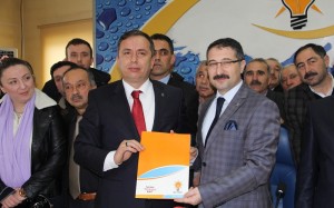 CEYLAN, M?LLETVEK?LL??? ADAYLI?INI AÇIKLADI AK PART? ÇORUM M?LLETVEK?L? ADAY ADAYI AHMET SAM? CEYLAN; ?YEN? TÜRK?YLE ÖZGÜRLÜ?ÜN VE KARDE?L???N TÜRK?YE?S? OLACAK? ?ÇORUM?A SEVDALIYIM VE ÇORUM?A H?ZMET ?Ç?N ADAYIM? ?YAPTIKLARIMIZ YAPACAKLARIMIZIN TEM?NATIDIR?