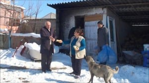 aç kalan köpekler tavukları yedi çorum (2)