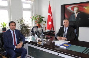 KARACA, SA?LIK MÜDÜRÜ YÜCEL?? Z?YARET ETT? AK PART? ÇORUM M?LLETVEK?L? ADAY ADAYI AYHAN KARACA; ?AK PART? DEVR?M N?TEL???NDE REFORMLARA ?MZA ATTI?