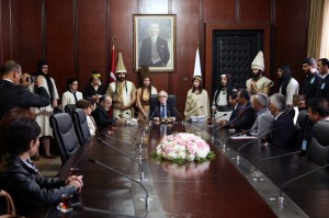 HUTTU?A HEYET? MECL?STE ÇORUM BO?AZKALE KAYMAKAMLI?I VE BELED?YE BA?KANLI?I KOORD?NES?NDE "KAD?M ANADOLU BA?KENT? HATTU?A'DAN MODERN ÇA?IN BA?KENT? ANKARA'YA" SLOGANIYLA TUR?ZM HAFTASI ETK?NL?KLER? ÖNCES?NDE BA?KENT ANKARA'YI HATTU?A'YA DAVET ETMEK ÜZERE ANKARA'YA GELEN HATTU?A HEYET? MECL?S? Z?YARET ETT? MECL?S ?DARE AM?R? ÇORUM M?LLETVEK?L? SAL?M USLU: ?S?YASET ?LE KÜLTÜRÜ B?RB?R?NDEN AYIRMADAN, UYUM ?Ç?NDE B?R ÇALI?MA YAPMAMIZ HAL?NDE ÇORUM?UN TUR?ZM POTANS?YEL?NDEN HAK ETT??? ?MKANLARI B?RAN ÖNCE KULLANAB?LECE??NE ?NANIYORUZ, YEN? DÖNEMDE HATTU?A ?SM?NE DÖNÜLMES? KONUSUNDA DESTE??N?ZE ?HT?YACIMIZ VAR? MHP GRUP BA?KANVEK?L? OKTAY VURAL: ?TUR?ZM AÇISINDAN YAPTI?IMIZ BU ÇALI?MALAR B?Z?M NASIL B?R MEDEN?YETE SAH?P OLDU?UMUZU, NASIL BURAYI VATANLA?TIRDI?IMIZIN KIYMET?N?N B?L?NMES? AÇISINDAN ÇOK ÖNEML?, BO?AZKÖY, BO?AZKALE BUNLAR DA GÜZEL ?S?MLER? AK PART? GRUP BA?KANVEK?L? NAC? BOSTANCI: ?GELECEK DÖNEMDE BU YÖNDE ÖNEML? B?R ADIM OLARAK ?N?ALLAH HATTU?A ?SM? KONULUR ORAYA?