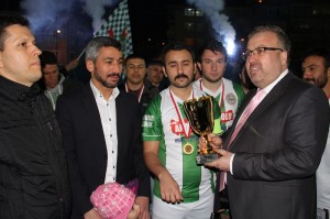 osmancık dernekler halı saha (8)