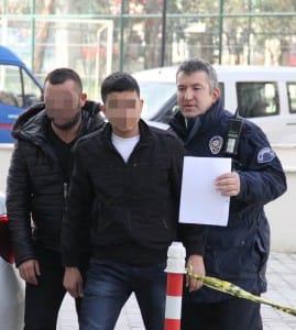 3 TABANCAYLA YAKALANAN 2 K??? TUTUKLANDI