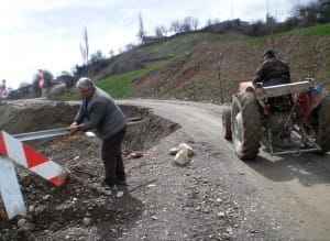 KAYMAKAM GÜRSOY, HEYELAN BÖLGELER?NDE ?NCELEME YAPTI