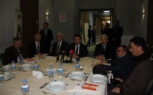 K?TUP 2?N?N TANITIMI ÇORUM?DA YAPILDI TANITIM TOPLANTISINDA KAYIT DI?I ?ST?HDAMLA MÜCADELE HAYATA GEÇ?R?LEN YEN? DÜZENLEMELER ANLATILDI SGK S?GORTA PR?MLER? GENEL MÜDÜRÜ AHMET AÇIKGÖZ; ?SÜRDÜREL?B?L?R B?R SOSYAL GÜVENL?K S?STEM? KURMALIYIZ? ?KAYIT D?I ?ST?HDAMDA B?R PUANLIK AZALMA ELER?M?Z?N 1.4 M?LYAR TL ARTMASI DEMEK?