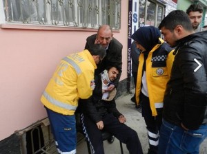 AK PART? ?LÇE BA?KANI ?LYAS ÖZKAN'DAN KINAMA