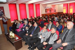 osmancik-ta-lise-ogrencilerine-basari-konferansi_buyuk_831286_1428579305