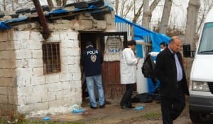 yaşlı adam evinde ölü bulundu