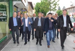 ?LÇELER?N YOL SORUNUNA NE?TER VURULUYOR KARAYOLLARI GENEL MÜDÜRÜ MEHMET CAH?T TURHAN; ?YOLLARIMIZIN KAL?TES?N? YÜKSELTECE??Z? AK PART? ÇORUM M?LLETVEK?L? VE TBMM ?DARE AM?R? SAL?M USLU; "100 YILLIK SORUNLARI ÇÖZÜME KAVU?TURUYORUZ"
