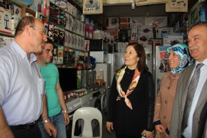 AK PART?L? CER?TO?LU, HALKLA BULU?MAYA DEVAM ED?YOR AK PART? ÇORUM M?LLETVEK?L? ADAYI LÜTF?YE ?LKSEN CER?TO?LU KURT; ?M?LLETLE KO?MAYA DEVAM EDECE??Z?