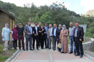 AK PART?L? CER?TO?LU, HALKLA BULU?MAYA DEVAM ED?YOR AK PART? ÇORUM M?LLETVEK?L? ADAYI LÜTF?YE ?LKSEN CER?TO?LU KURT; ?M?LLETLE KO?MAYA DEVAM EDECE??Z?