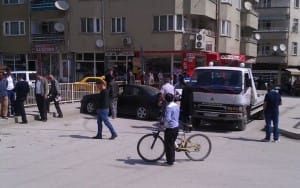 ?SK?L?P'TE TRAF?K KAZASI: 3 YARALI