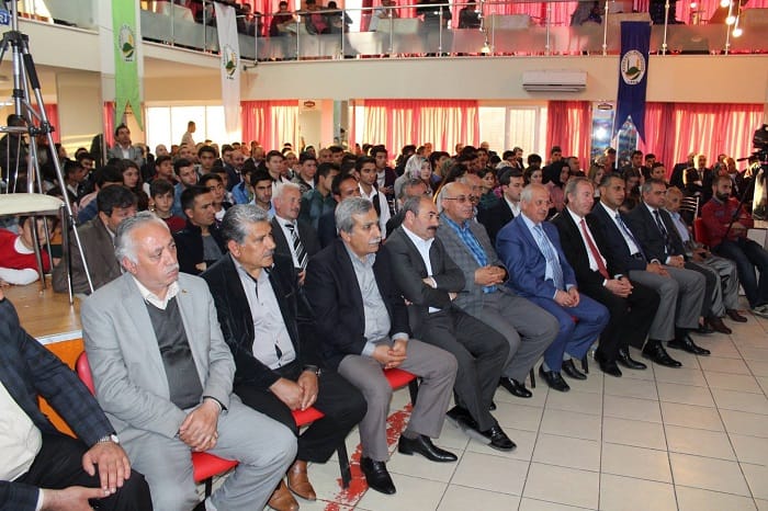 DÜNYA ?AMP?YONLARI BA?ARI H?KAYELER?N? ANLATTI