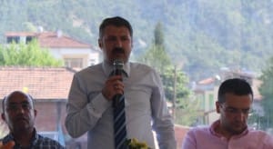 KARGI TÜRK E??T?M-SEN YEMEKTE B?RARAYA GELD?