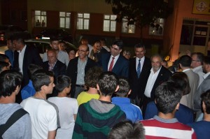 M?LL? E??T?M BAKAN YARDIMCISI ERDEM?DEN ?SK?L?P?E Z?YARET AK PART? ÇORUM M?LLETVEK?L? VE TBMM ?DARE AM?R? SAL?M USLU; ?H?ZMET ETMEY?, H?ZMET GET?RMEY? VE H?ZMET ÜRETMEY?, VAH?T KAYRICI?DAN ?Y? B?L?R?M? M?LL? E??T?M BAKAN YARDIMCISI ORHAN ERDEM; ?TÜRK?YE C?DD? B?R ?LERLEME KAYDED?YOR? AK PART? ÇORUM M?LLETVEK?L? ADAYI ?LKSEN CER?TO?LU; ?M?LLETLE BERABER YÜRÜDÜ?ÜMÜZ ?Ç?N BA?ARILIYIZ?