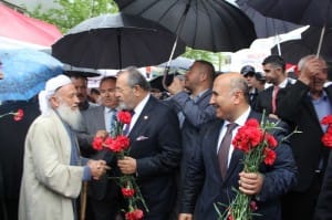 27 M?LYON TL?L?K AÇILI?, 17 M?LYON TL?L?K TEMEL ATMA BAYAT ?LÇES?NDE YAPIMI TAMAMLANAN 14 TES?S?N AÇILI?I YAPILIRKEN, 5 TES?S?NDE TEMEL? ATILDI