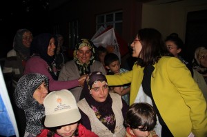 CER?TO?LU?NA SEYD?MDE SEVG? SEL? AK PART? ÇORUM M?LLETVEK?L? ADAYI ?LKSEN CER?TO?LU; ?AK PART? ?LE TÜRK?YE ÇA? ATLADI?