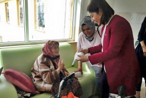 CER?TO?LU?NDAN HUZUREV?NE Z?YARET