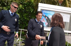 AK PART?L? ADAY POL?STEN HELALL?K ?STED?