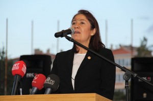 H?T?T ÜN?VERS?TES??NDE MEZUN?YET SEV?NC? H?T?T ÜN?VERS?TES? REKTÖRÜ PROF. DR. REHA MET?N ALKAN; H?T?T ÜN?VERS?TES?N?, ÇORUM?UN DÜNYAYA AÇILAN PENCERES? YAPMAK ?Ç?N GECE GÜNDÜZ ÇALI?TIK? ANKARA BÜYÜK?EH?R BELED?YES? GENEL SEKRETER? PROF. DR. ASIM BALCI; ?REKTÖRÜMÜZ ÜN?VERS?TEM?Z? MARKA HAL?NE GET?RD??