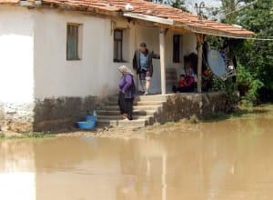 ÇORUM?DAK? TARIM ARAZ?LER?N? SEL VURDU