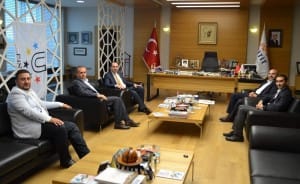 MÜS?AD?TAN REKTÖR ALKAN?A KUTLAMA Z?YARET? MÜS?AD ÇORUM ?UBE BA?KANI M. AHMED KÖKSAL; ?MÜ?SAD OLARAK ÜN?VERS?TEM?Z?N YANINDAYIZ?