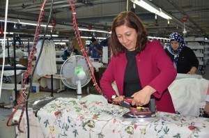 CER?TO?LU?NDAN OSMANCIK ÇIKARMASI AK PART? ÇORUM M?LLETVEK?L? ADAYI ?LKSEN CER?TO?LU; ?TÜRK?YE 2002 YILINDAN BU YANA GERÇEKLE?T?RD??? ?SESS?Z DEVR?M?LE KABU?UNU KIRDI?