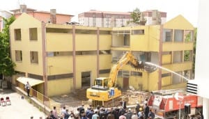 ÇORUM KENT MEYDANI ?LK KAZMA VURULDU ÇORUM BELED?YE BA?KANI MUZAFFER KÜLCÜ; ?DAHA K?ML?KL? B?R ?EH?R OLU?TURACA?IZ