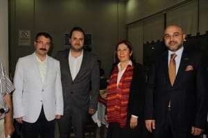 MÜS?AD ÇORUM ?UBES??NDEN ?FTAR YEME?? AK PART? ÇORUM M?LLETVEK?L? ?LKSEN CER?TO?LU KURT; ?TEK GAYEM?Z ÇORUM?A H?ZMET, K?M ÇORUM?A KATMA DE?ER SA?LARSA B?Z ONUN HER ZAMAN YANINDAYIZ?