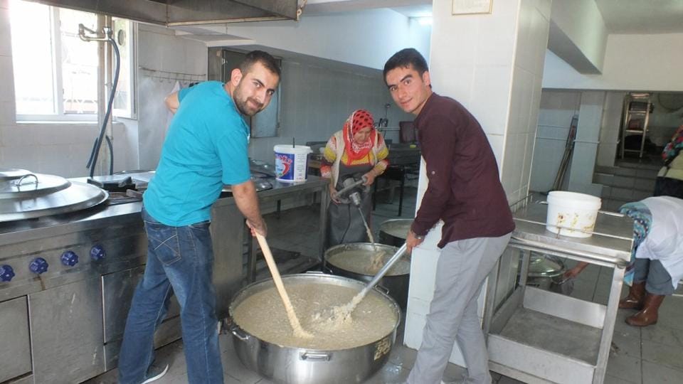 ak parti imam hatip keşkek günü (8)
