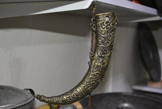 EV?N? MÜZEYE ÇEV?RMEK ?Ç?N SERVET HARCADI