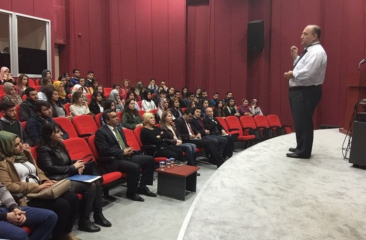 SUNGURLU MYO Ö?RENC?LER?NE ?SA?LIK YÖNET?M?? KONFERANSI VER?LD?