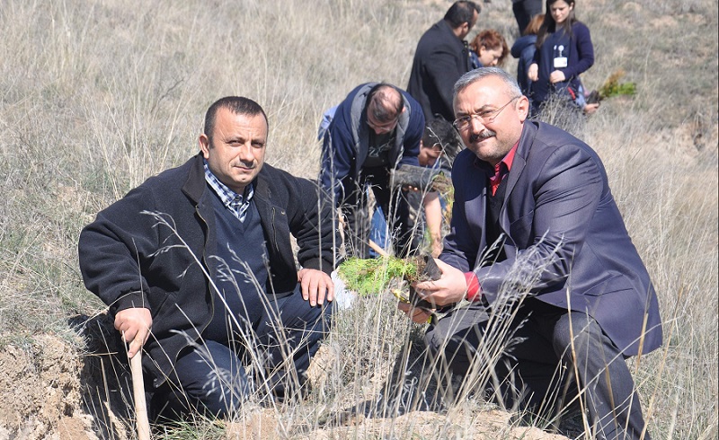 SA?LIK ÇALI?ANLARINDAN ÖRNEK DAVRANI?