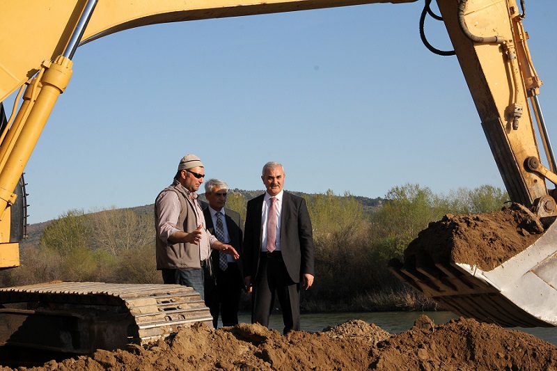 KIZILIRMAK ISLAH ÇALI?MASI START ALDI TAR?H? KOYUNBABA KÖPRÜSÜNÜN TÜM KEMERLER? ORTAYA ÇIKACAK