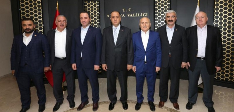 MECL?S BA?KANLARINDAN VAL? ÇOMAKTEK?N?E Z?YARET