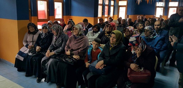 AK PARTİLİ YÖNETİCİLER İSKİLİP İLÇE TEŞKİLATIYLA BİR ARAYA GELDİ (İHA/ÇORUM-İHA)