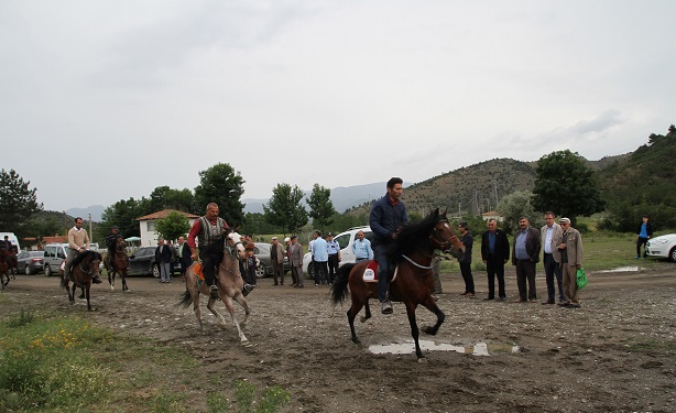 OSMANCIK ATLI SPOR KULÜBÜ SEZON AÇILIŞI YAPILDI (İHA/ÇORUM-İHA)