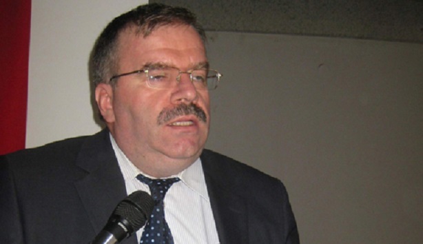 ÝLÇE MÝLLÝ EÐÝTÝM MÜDÜRÜ MUSTAFA SELVÝ, ÝSKÝLÝP'TE YAKLAÞIK 7 BÝN 500 ÖÐRENCÝNÝN YENÝ EÐÝTÝM-ÖÐRETÝM SEZONUNDA DERS BAÞI YAPTIÐINI ÝFADE ETTÝ. (GANÝ AKSAN/ÇORUM-ÝHA)