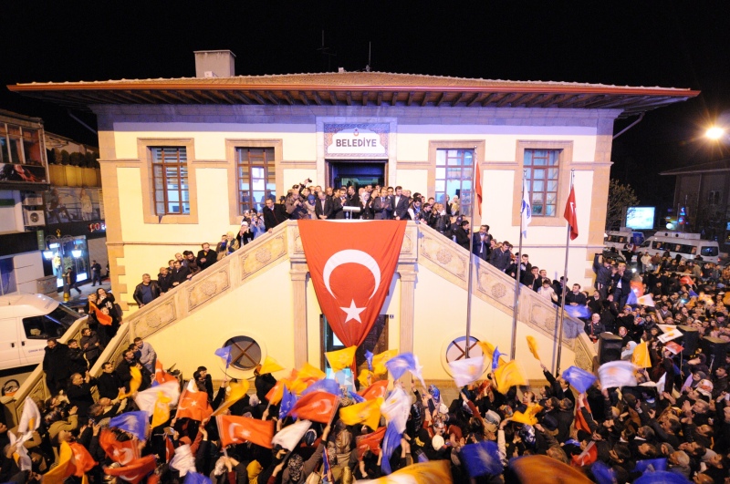 İŞTE KÜLCÜ’NÜN BALKON KONUŞMASI