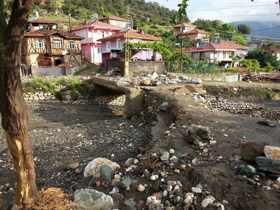 Köy ve araziler taşkından korunacak!