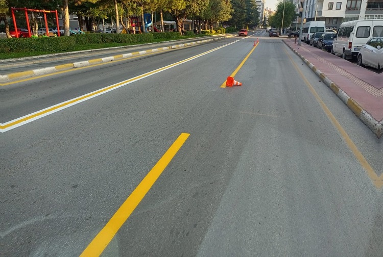 Çorum’da yol çizgileri yenilendi