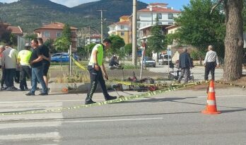 Motosiklet kazasında ağır yaralandı