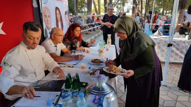 Hünerlerini yarışmada sergilediler