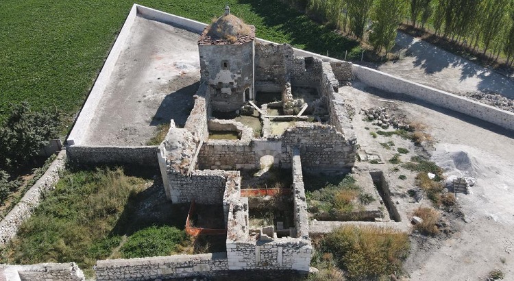 Hüseyin Gazi Külliyesi ayağa kaldırılıyor