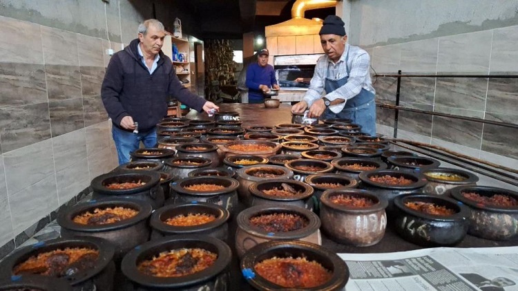 İftar sofralarında yüzyıllık gelenek