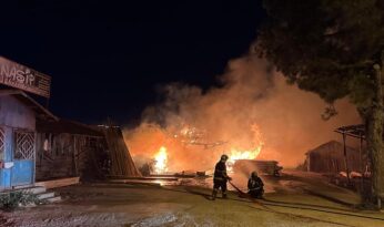 Keresteciler Sitesi’ndeki yangın korkuttu